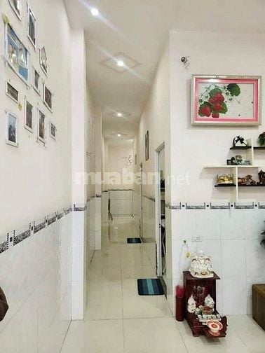 Bán gấp căn nhà ở Bà Điểm- Hóc Môn, để trả nợ. Giá chỉ có 980 triệu, 
