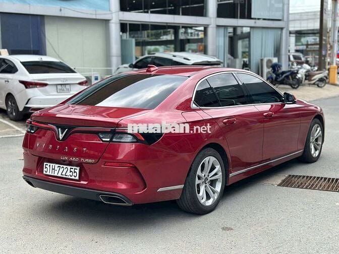 VinFast Lux A2.0 Plus 2019, màu đỏ - 63000 km