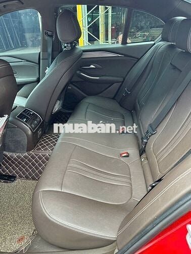 VinFast Lux A2.0 Plus 2019, màu đỏ - 63000 km