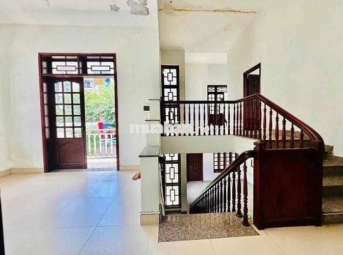 MẶT BẰNG KD 2 TẦNG MT LOSEBY, DT 300M2 NGANG 15M