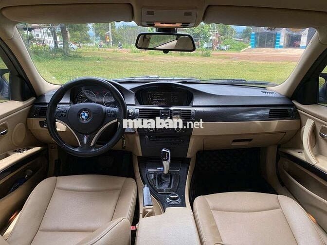 Connect Auto chào bán BMW 325i 2011