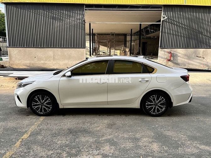 KIA K3 2.0 PREMIUM 2022 GIA ĐÌNH LƯỚT 1 CHỦ HT 70%
