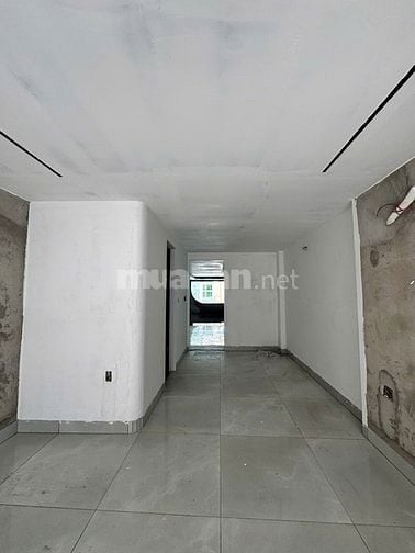 Nhà phố hiện đại đang hoàn thiện nội thất – Lô nhì mặt tiền HXH H.Tấn