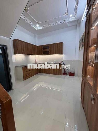 Nhà Đẹp 4 Tầng — Gần Hương Lộ 2 Sát 4 Quận Ngã tư 4 Xã ( 4m x 12m)