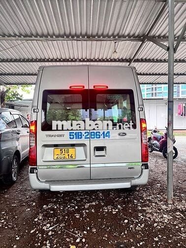 Ford Transit 2019 Luxury chỉ đưa rước NV, như mới