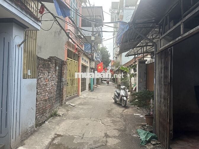 65m2 đất An Dương Vương, ô tô dừng đỗ tại cửa