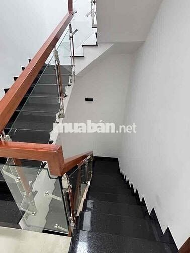 Nhà Đẹp 4 Tầng — Gần Hương Lộ 2 Sát 4 Quận Ngã tư 4 Xã ( 4m x 12m)