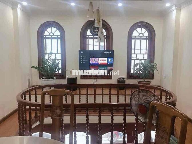 cho thuê nhà ở tiện làm văn phòng xe oto vào tận nhà