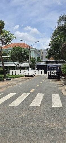 Nhà Đẹp 4 Tầng – 3PN 4WC sát KDC Bông Sao – Trung Tâm Q8 – Chỉ 4.6 Tỷ
