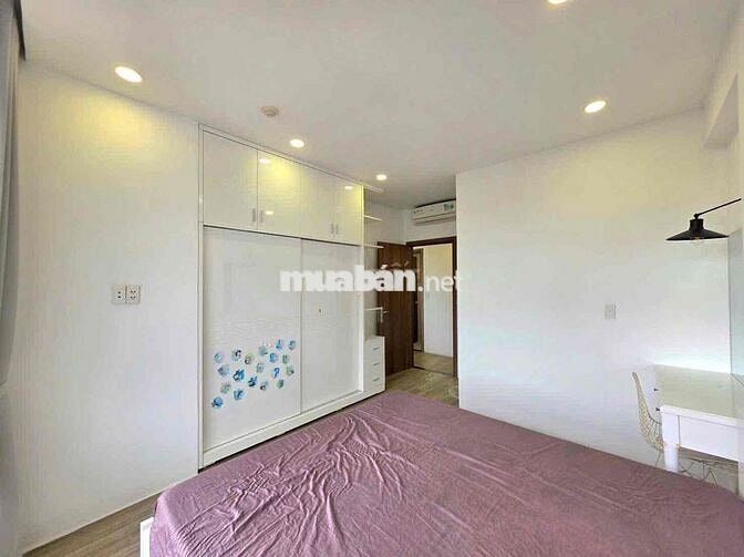 Cho thuê căn 2PN.2WC phòng khách rộng ở ngay y hình-Orchard Parkview