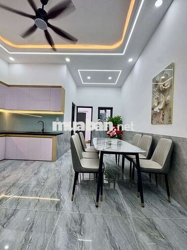 Nhà trệt lầu sổ hồng hoàn công  chỉ 3tỷ 2 thương lượng