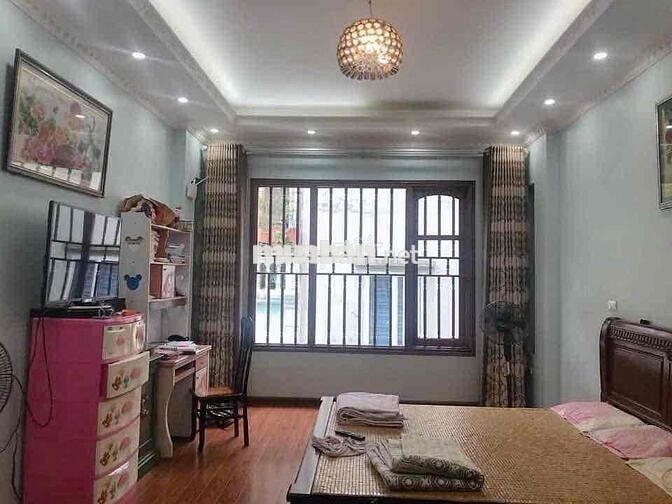 cho thuê nhà ở tiện làm văn phòng xe oto vào tận nhà