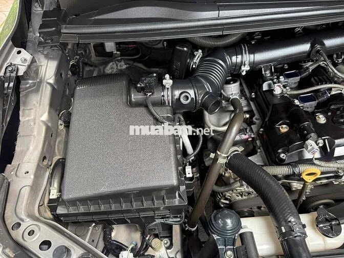 Toyota Innova 2.0 V số tự động đời cuối 2016