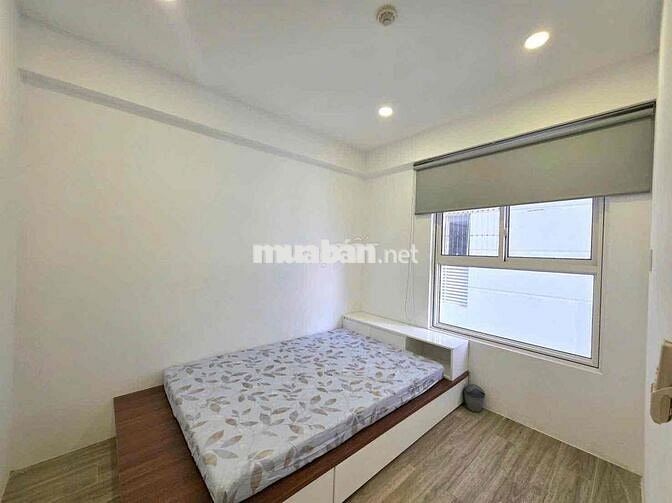 Cho thuê căn 2PN.2WC phòng khách rộng ở ngay y hình-Orchard Parkview