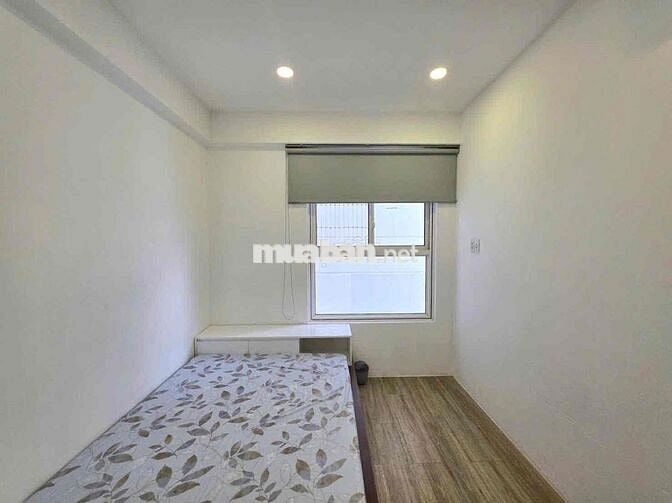Cho thuê căn 2PN.2WC phòng khách rộng ở ngay y hình-Orchard Parkview