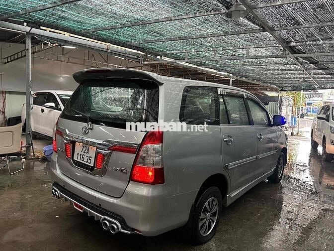 Toyota Innova 2014