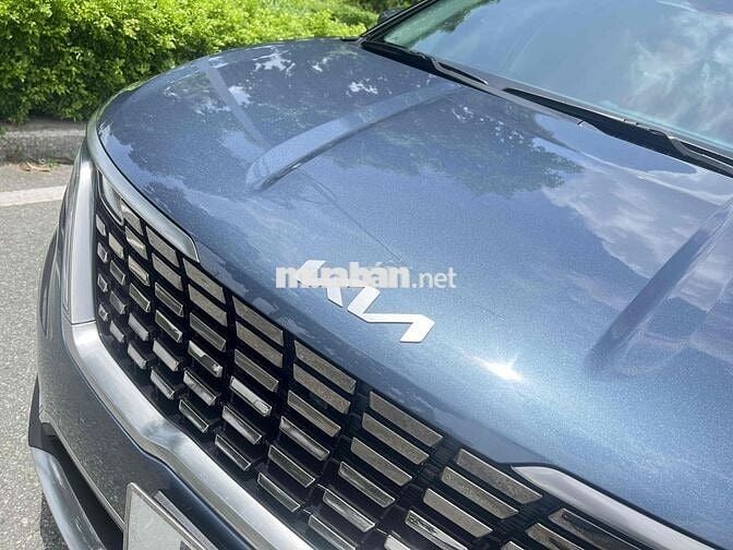 Kia Carnival 2022 2.2D Signature odo 34.000 Km