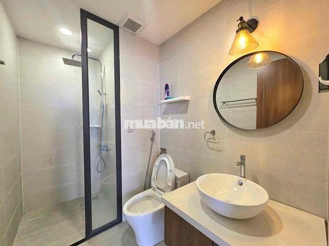 Cho thuê căn 2PN.2WC phòng khách rộng ở ngay y hình-Orchard Parkview