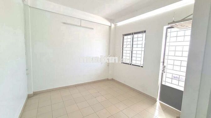 Chính chủ - Cho thuê CC Cây Mai, Q11 - 50m2