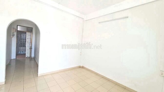 Chính chủ - Cho thuê CC Cây Mai, Q11 - 50m2