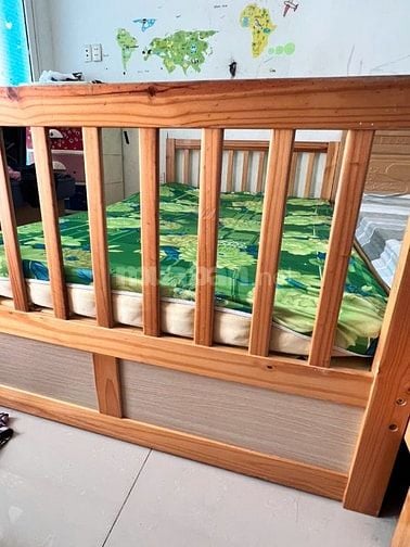 Giường 2 tầng gỗ cao su 1,2 x 2m x 1,6m tặng Nệm