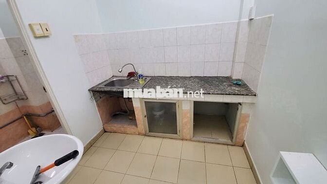 Chính chủ - Cho thuê CC Cây Mai, Q11 - 50m2