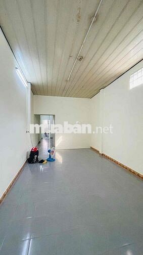 Chính chủ cho thuê nhà mặt tiền gần chợ Thủ Đức
