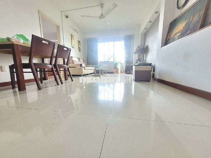 Chung cư Miếu nổi ,55m2, 2pn thoáng mát.sát khu ẩm thực phan xích long
