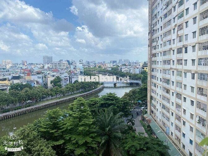 Chung cư Miếu nổi ,55m2, 2pn thoáng mát.sát khu ẩm thực phan xích long