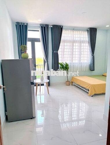 PHÒNG TRỌ FULL NỘI THẤT BAN CÔNG RIÊNG –  5 PHÚT ĐẾN ĐẠI HỌC KINH TẾ
