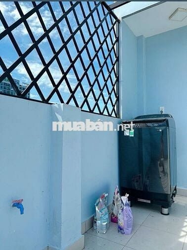 PHÒNG TRỌ FULL NỘI THẤT BAN CÔNG RIÊNG –  5 PHÚT ĐẾN ĐẠI HỌC KINH TẾ