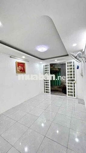 NHÀ NC 2TẦNG 2PN FULL NT TRUNG TÂM Q1 phù hợp gđ ở, sv ghép KDOL Rấtok