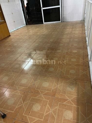 Cho thuê nhà 129 Nguyễn Lương Bằng,cách 1 nhà ra mặt đường,1 tầng 60m2