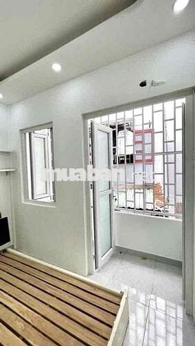 NHÀ NC 2TẦNG 2PN FULL NT TRUNG TÂM Q1 phù hợp gđ ở, sv ghép KDOL Rấtok