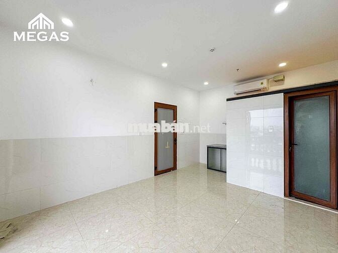 Trống Sẵn Studio Nội Thất Cơ Bản Ban Công Thoáng Ngay Nguyễn Thái Sơn