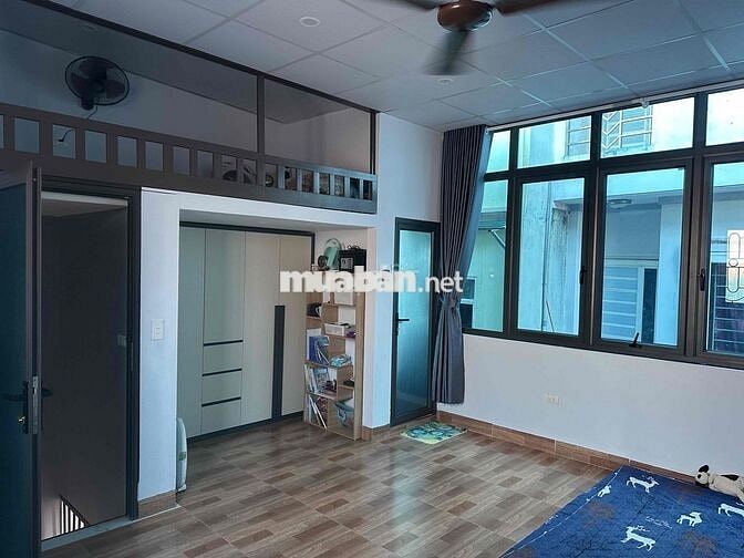 Bán nhà mới tặng nội thất,Định Công Thượng