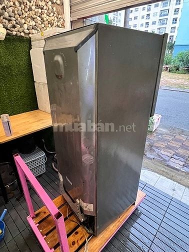 Tủ lạnh Electrolux 2 cánh 210L còn xài tốt
