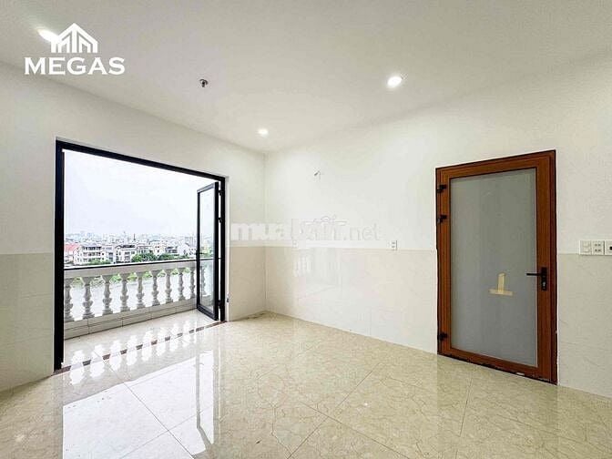 Trống Sẵn Studio Nội Thất Cơ Bản Ban Công Thoáng Ngay Nguyễn Thái Sơn