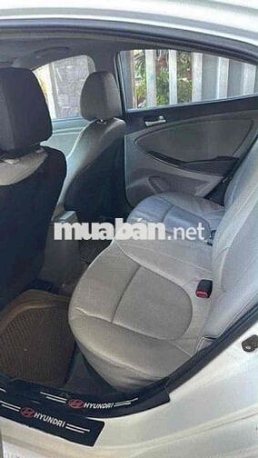 Hyundai Accent 2015 1.4 AT - 71042 km