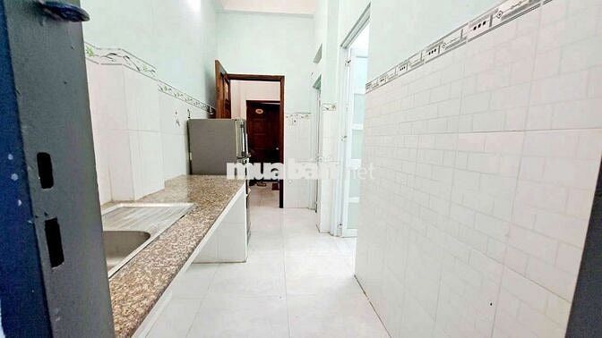 Cho Thuê Phòng 1PN Tách Bếp 32m2 - Có Ban Công _ Gần Ngã Tư Hàng Xanh
