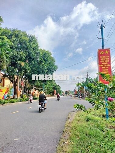 MT DH507 sát chợ 900m - có 200TC - Có sẵn nhà - ngang 10m giá 1ty550