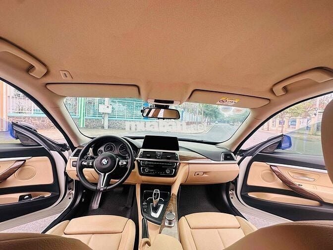 BMW 3 Series 2016 320i GT - 700000 km