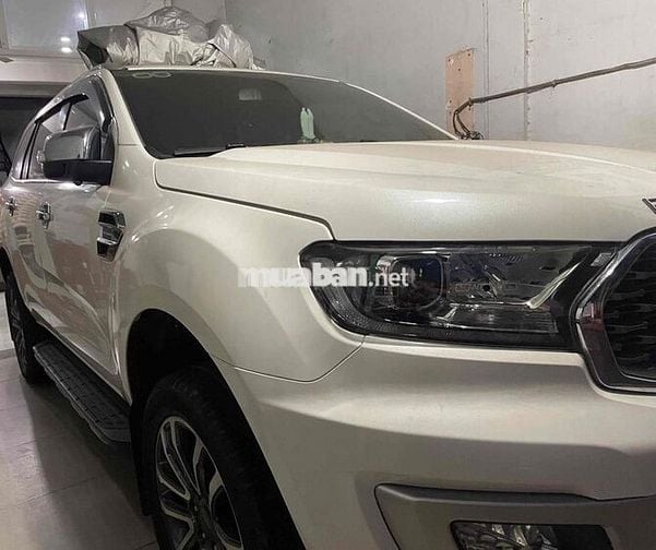 Ford Everest 2022 Titanium 2.0L AT 4x2 - 26000 km