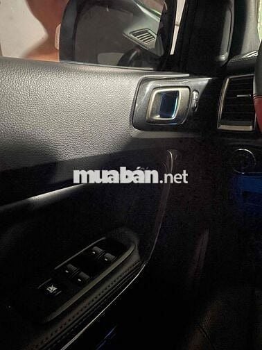 Ford Everest 2022 Titanium 2.0L AT 4x2 - 26000 km