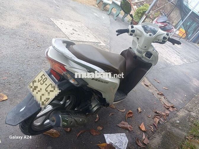 Cần bán xe may HONDA VISON đời 2016