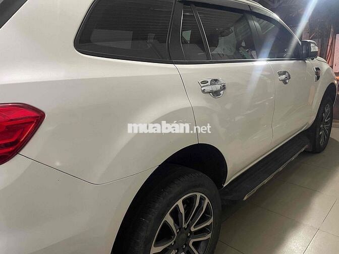 Ford Everest 2022 Titanium 2.0L AT 4x2 - 26000 km
