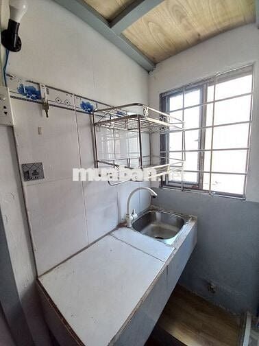 Phòng trọ 18m2 đường Hồ Văn Huê, Q.Phú Nhuận