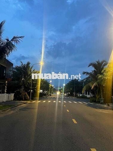 Cho thuê nhà Villa đường chính dự án Trần Anh Riverside