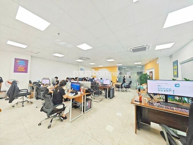 Cho thuê sàn văn phòng Trung Kính 90m2 16tr chia 2 phòng full nội thất