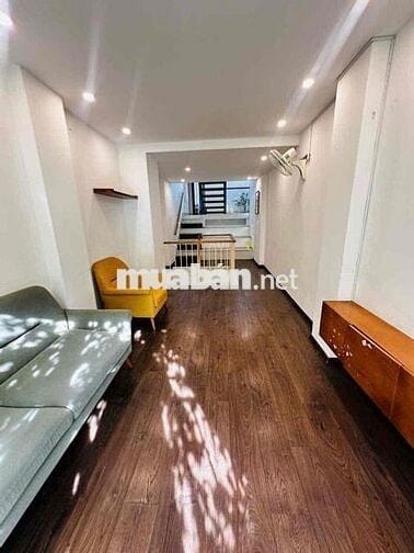 Cho thuê nhà 2MT 212B/2D Nguyễn Trãi P.Nguyễn Cư Trinh Q.1